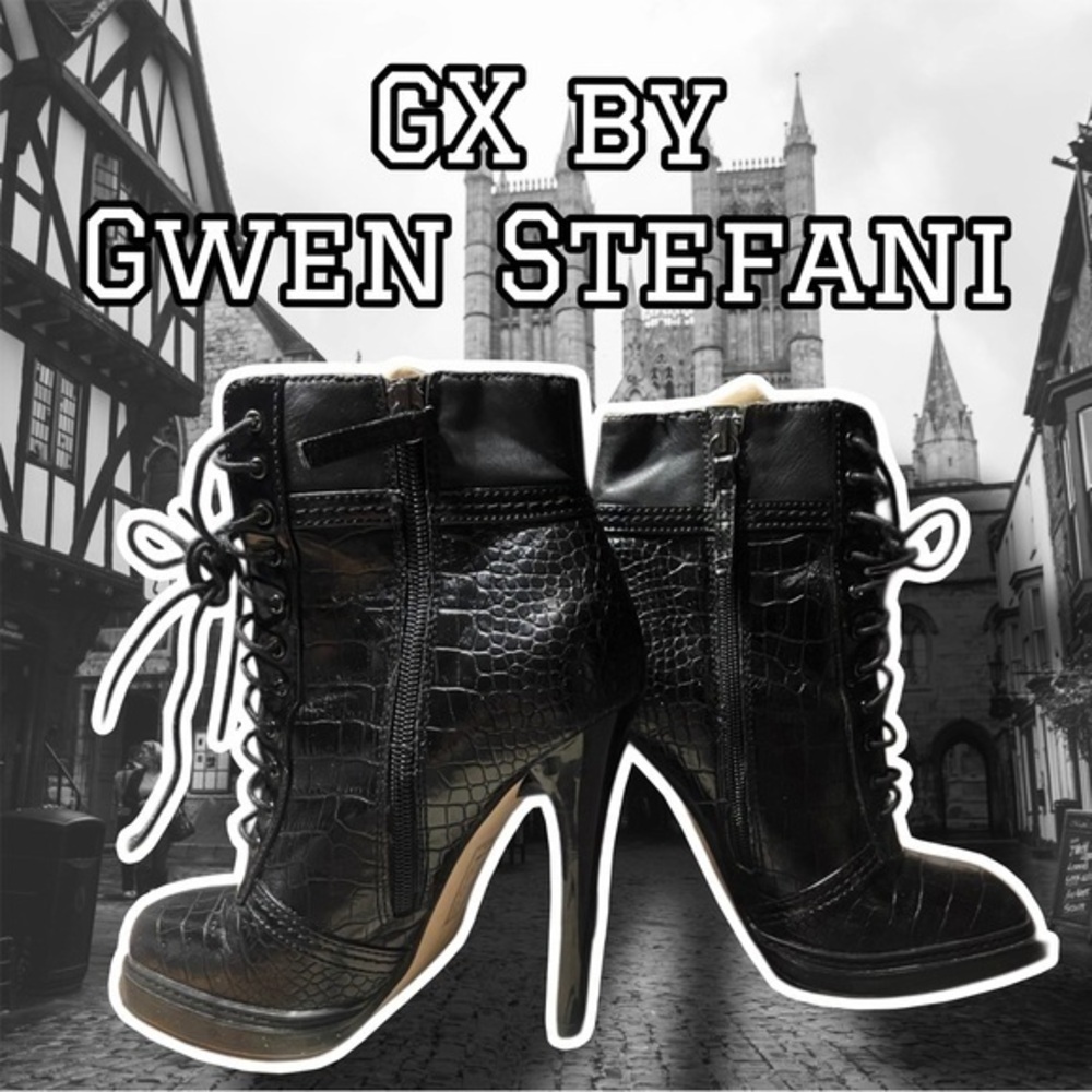 GX by Gwen Stefani Ankle Boots Size 6 Black Embossed Faux Leather “Noriko”​